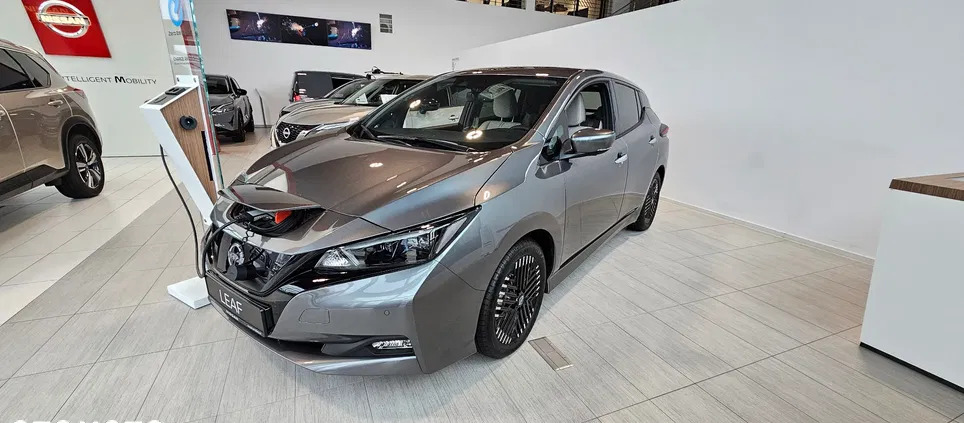 nissan rzgów Nissan Leaf cena 155900 przebieg: 8, rok produkcji 2022 z Rzgów